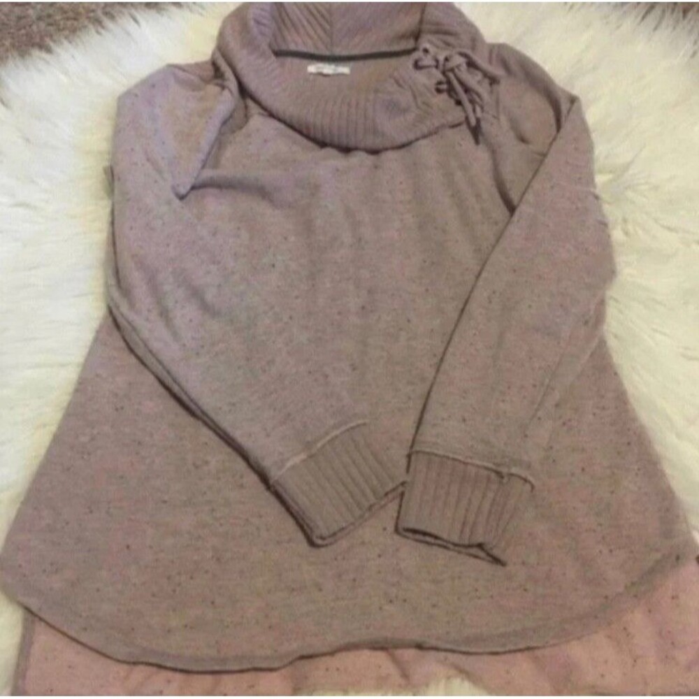 Medium Maurice’s  light heathered purple/pink sweater